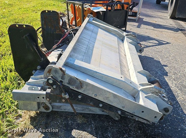 image for item DP6581 2019 Waltco HLF-30 end gate lift