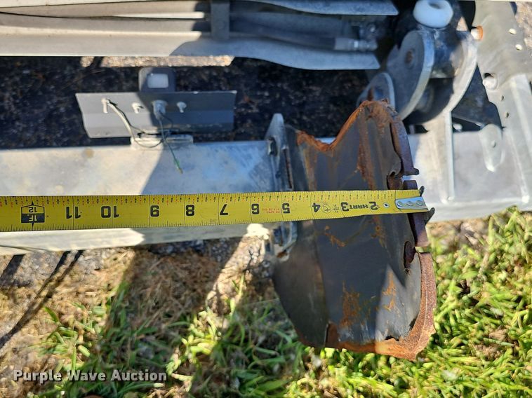 image for item DP6581 2019 Waltco HLF-30 end gate lift