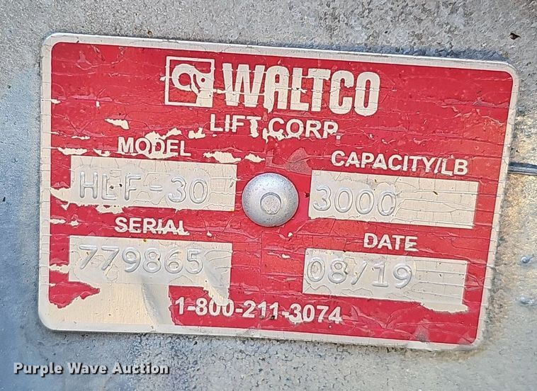 image for item DP6581 2019 Waltco HLF-30 end gate lift