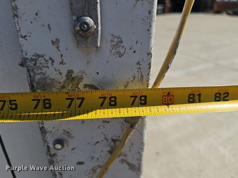 image for item DP6586 2003 GMC Savana box truck