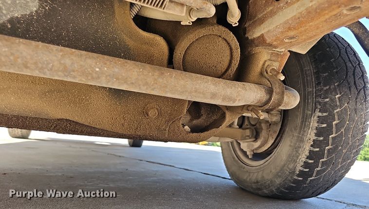 image for item DP6586 2003 GMC Savana box truck