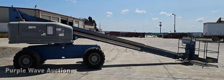 image for item DP6587 2001 Genie S60 boom lift