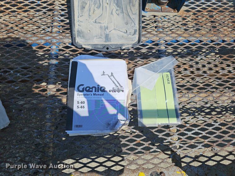 image for item DP6587 2001 Genie S60 boom lift