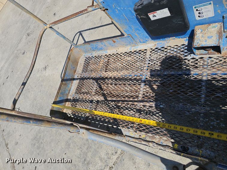 image for item DP6587 2001 Genie S60 boom lift