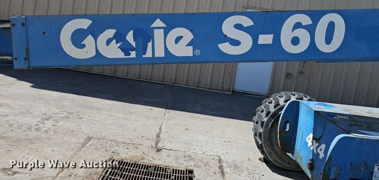 image for item DP6587 2001 Genie S60 boom lift