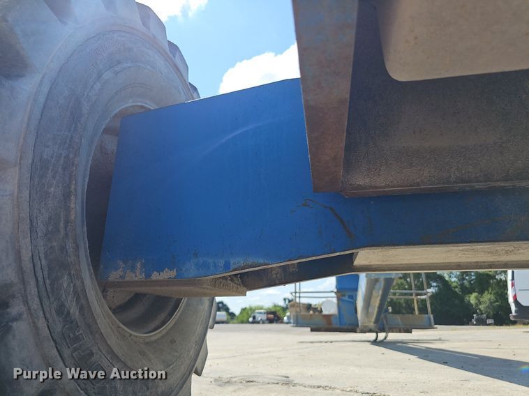 image for item DP6587 2001 Genie S60 boom lift