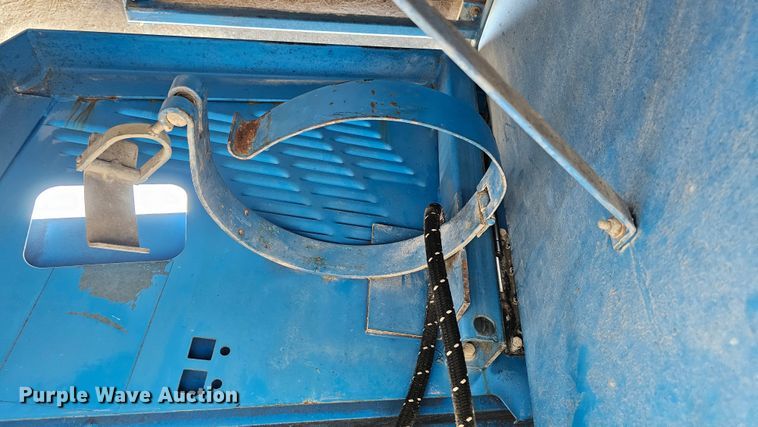 image for item DP6587 2001 Genie S60 boom lift