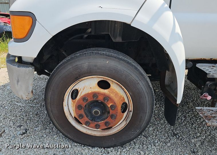 image for item DP6595 2005 Ford F750 Super Duty XL box truck