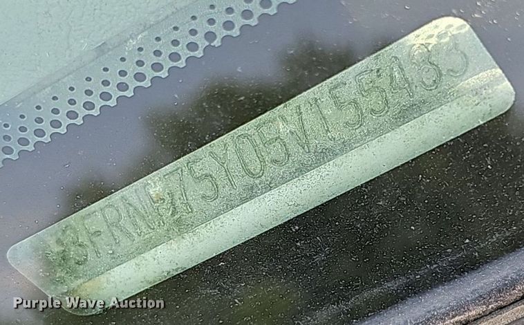 image for item DP6595 2005 Ford F750 Super Duty XL box truck