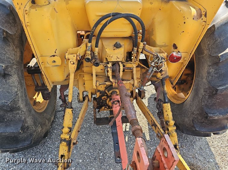 image for item DP6597 1991 Case IH 595 tractor