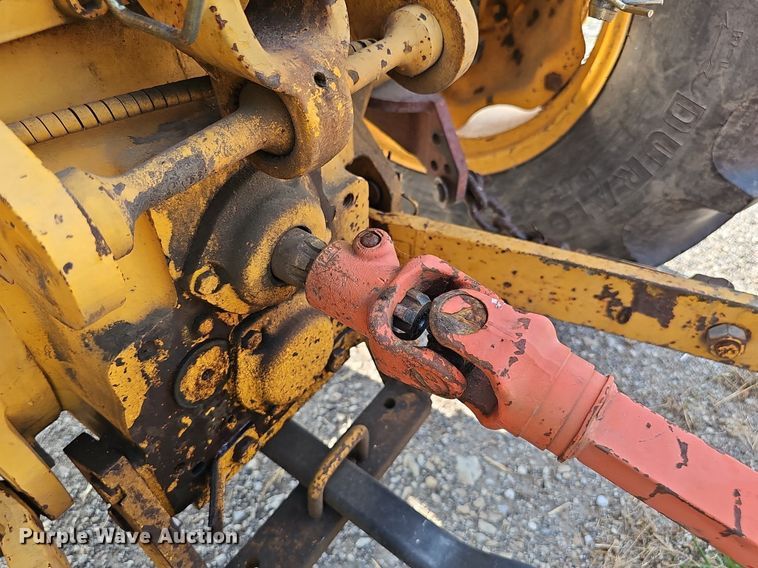 image for item DP6597 1991 Case IH 595 tractor