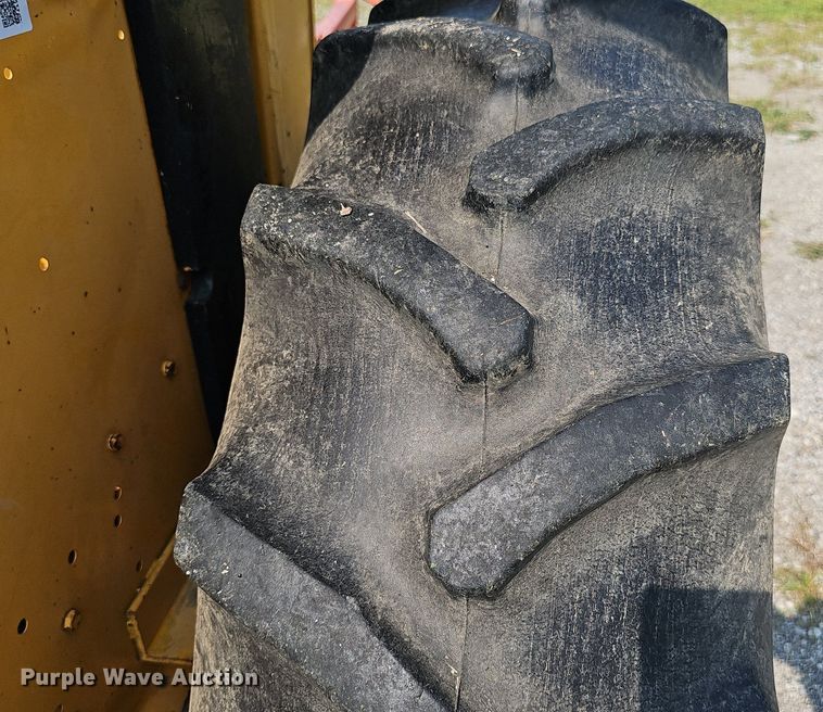 image for item DP6597 1991 Case IH 595 tractor