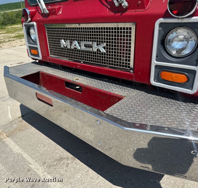 image for item DP8434 1983 Mack 600 MC600 pumper fire truck
