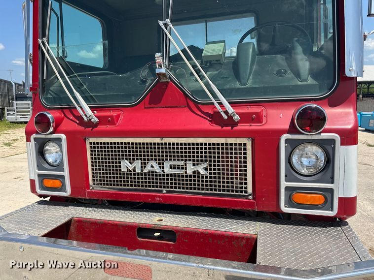 image for item DP8434 1983 Mack 600 MC600 pumper fire truck