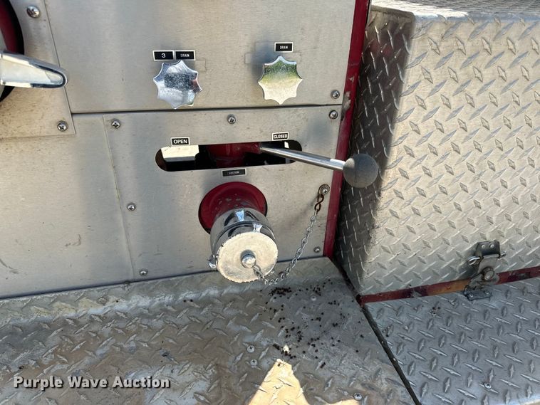 image for item DP8434 1983 Mack 600 MC600 pumper fire truck