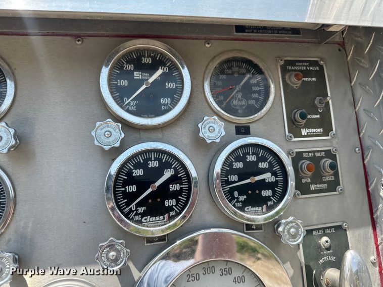 image for item DP8434 1983 Mack 600 MC600 pumper fire truck