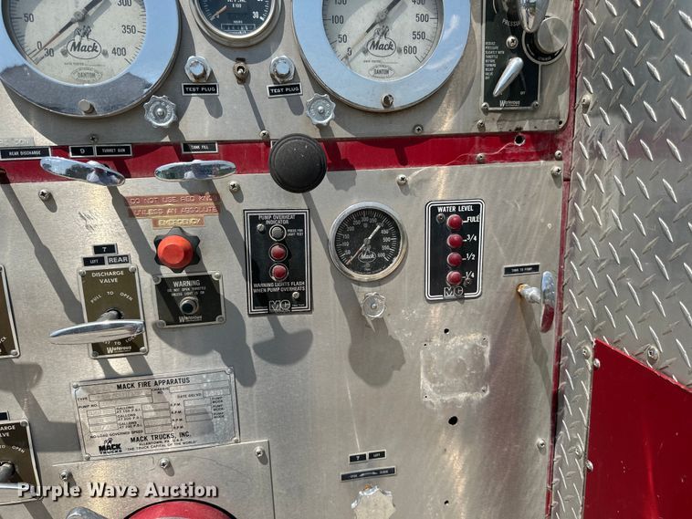 image for item DP8434 1983 Mack 600 MC600 pumper fire truck