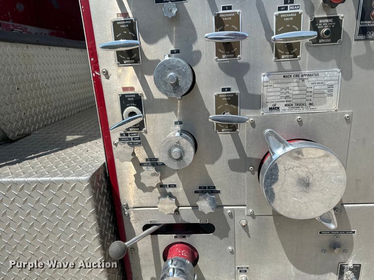 image for item DP8434 1983 Mack 600 MC600 pumper fire truck