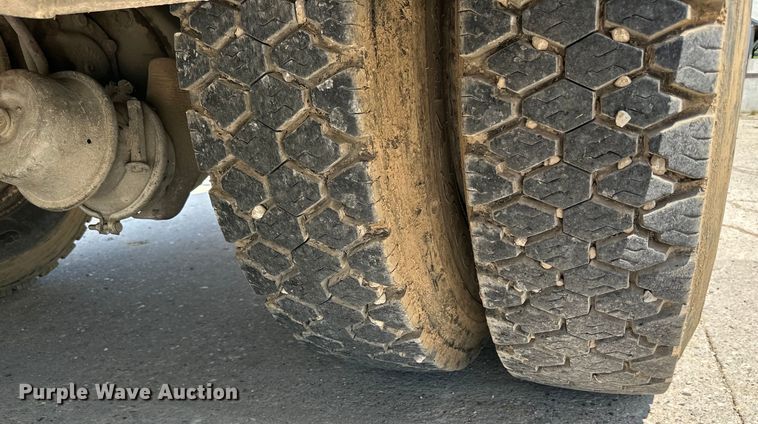 image for item DP8434 1983 Mack 600 MC600 pumper fire truck