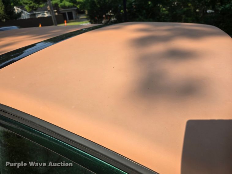 image for item DQ4389 2002 Suzuki Vitara SUV