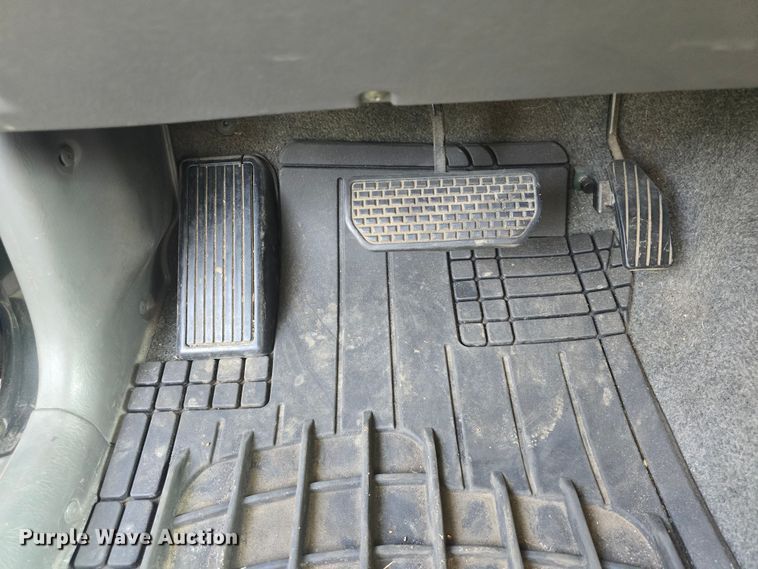 image for item DQ4389 2002 Suzuki Vitara SUV