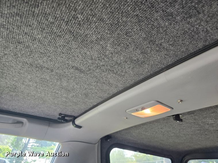 image for item DQ4389 2002 Suzuki Vitara SUV