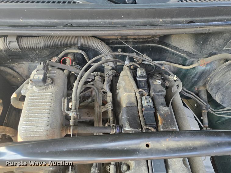 image for item DQ4389 2002 Suzuki Vitara SUV