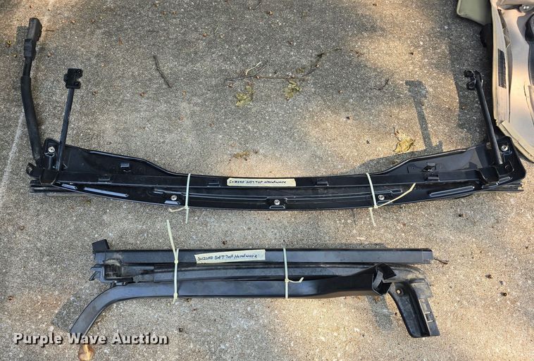 image for item DQ4389 2002 Suzuki Vitara SUV