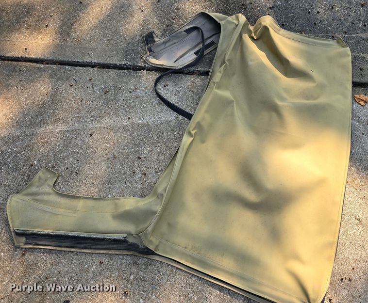 image for item DQ4389 2002 Suzuki Vitara SUV