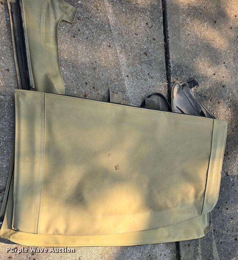 image for item DQ4389 2002 Suzuki Vitara SUV