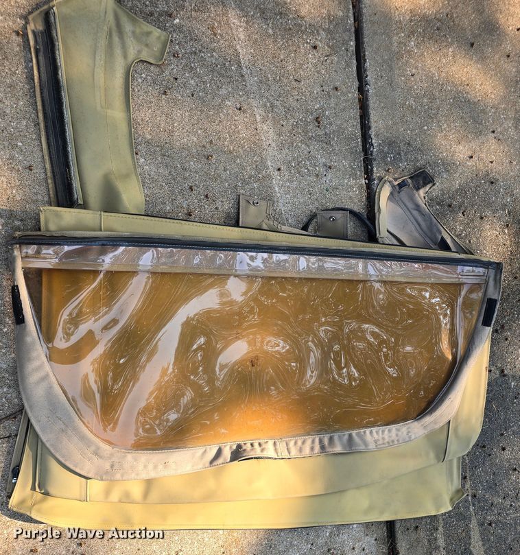 image for item DQ4389 2002 Suzuki Vitara SUV