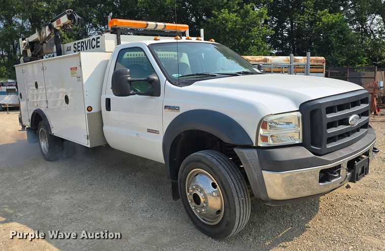 image for item DQ4464 2006 Ford F550 Super Duty XL utility / service truck