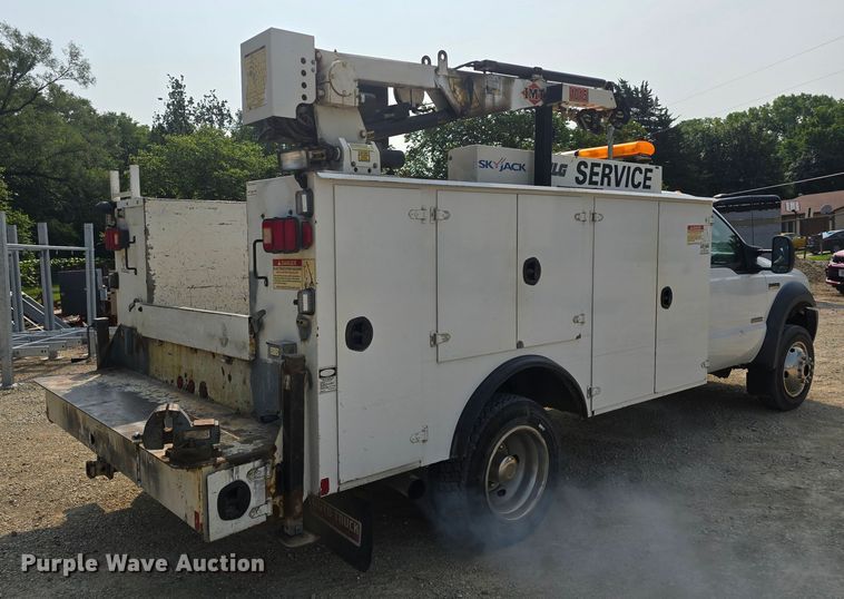 image for item DQ4464 2006 Ford F550 Super Duty XL utility / service truck