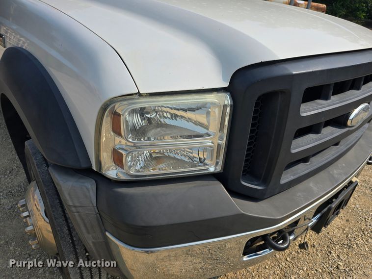 image for item DQ4464 2006 Ford F550 Super Duty XL utility / service truck