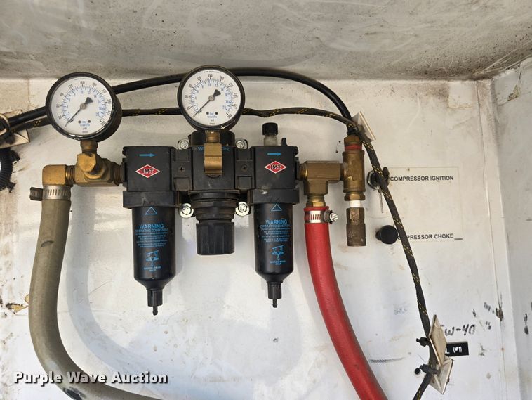 image for item DQ4464 2006 Ford F550 Super Duty XL utility / service truck