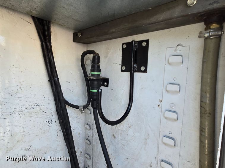 image for item DQ4464 2006 Ford F550 Super Duty XL utility / service truck