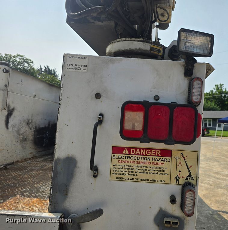 image for item DQ4464 2006 Ford F550 Super Duty XL utility / service truck