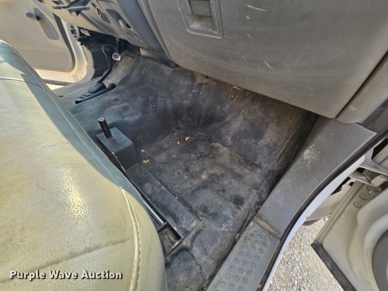 image for item DQ4464 2006 Ford F550 Super Duty XL utility / service truck