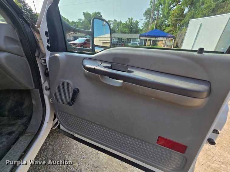 image for item DQ4464 2006 Ford F550 Super Duty XL utility / service truck