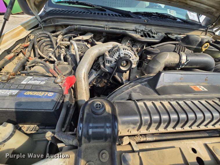 image for item DQ4464 2006 Ford F550 Super Duty XL utility / service truck