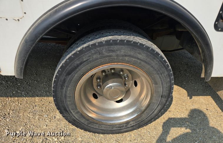 image for item DQ4464 2006 Ford F550 Super Duty XL utility / service truck