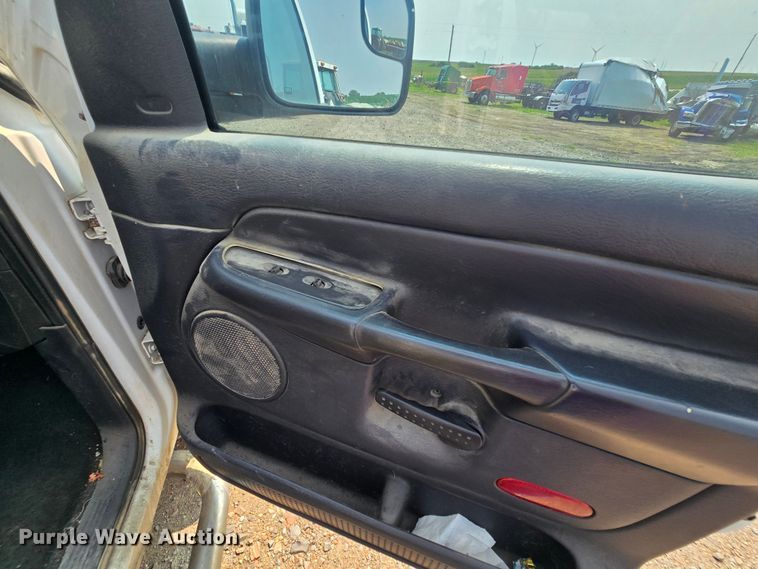 image for item DQ4469 2003 Dodge Ram 2500 Quad Cab pickup truck