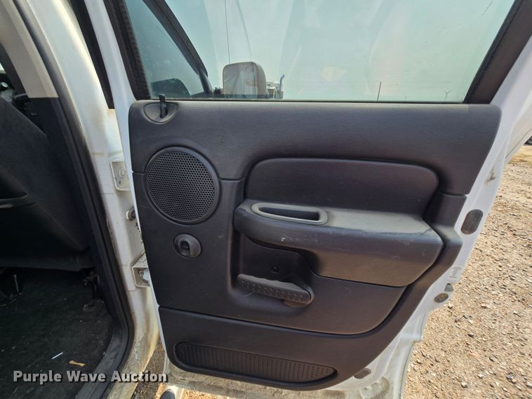 image for item DQ4469 2003 Dodge Ram 2500 Quad Cab pickup truck