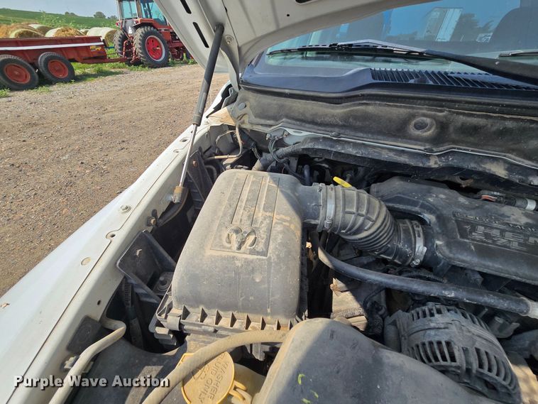 image for item DQ4469 2003 Dodge Ram 2500 Quad Cab pickup truck