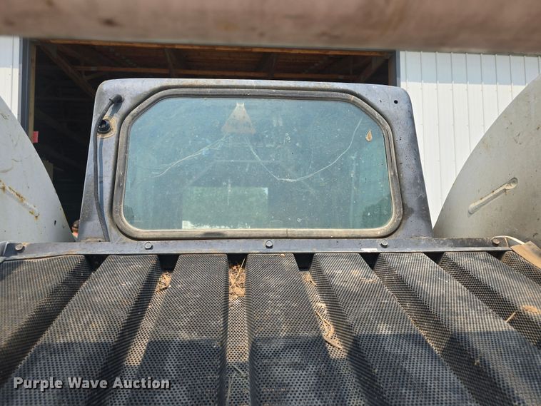 image for item DQ4485 2003 Bobcat T300 skid steer loader