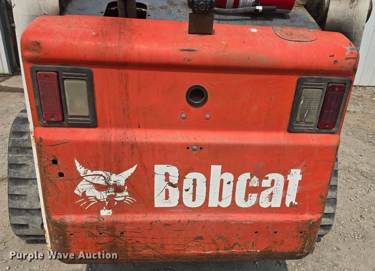 image for item DQ4485 2003 Bobcat T300 skid steer loader