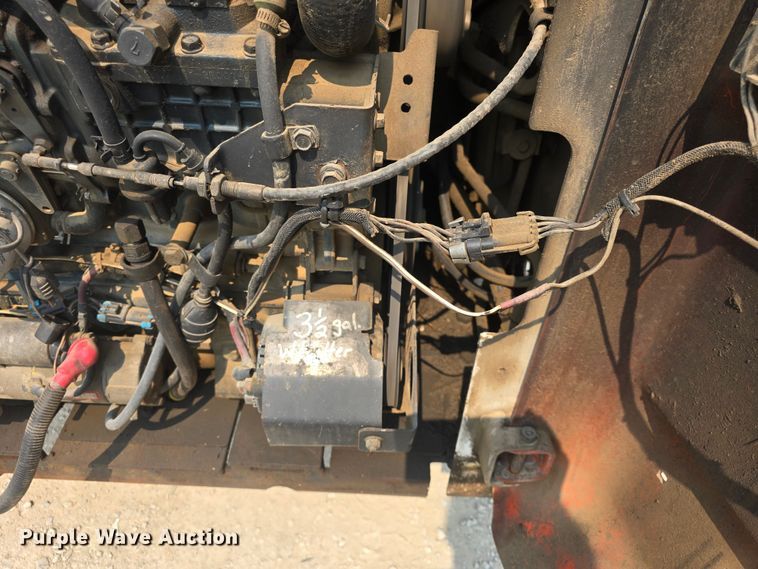 image for item DQ4485 2003 Bobcat T300 skid steer loader