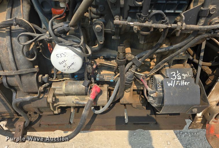 image for item DQ4485 2003 Bobcat T300 skid steer loader