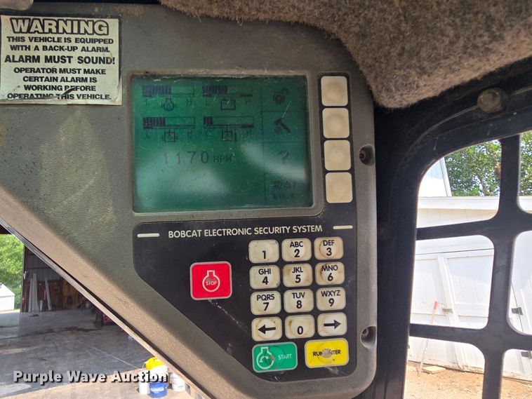 image for item DQ4485 2003 Bobcat T300 skid steer loader