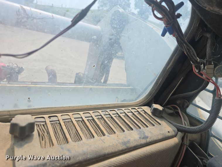 image for item DQ4485 2003 Bobcat T300 skid steer loader